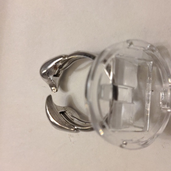 Avon Signed Heart Shaped Adjustable Women's Ring Size 8 / 8 1/2 - Picture 8 of 12